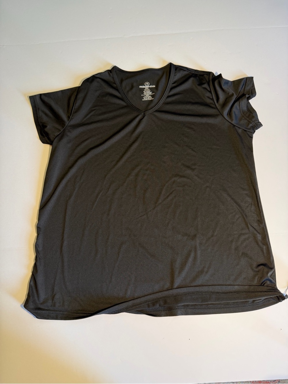 Real Essentials Black V-Neck Activewear Short Sleeve Tee - Size 2XL